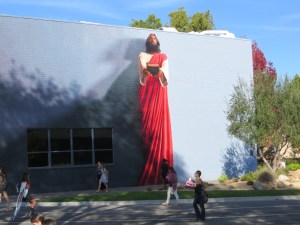 My oeil has been tromped...