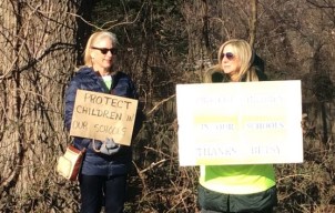 pro devos protesters